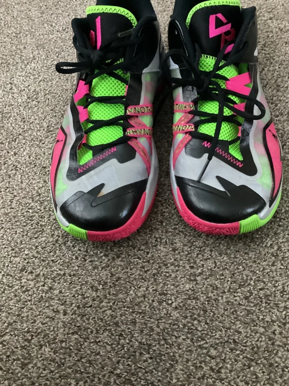 Jordan Westbrook One Take 3 Wolf Grey Pink Prime Neon Men’s 9.5 DC7701-002 EUC